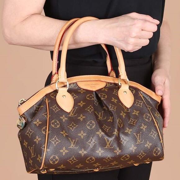 Louis Vuitton Handbags - 💎✨STUNNING✨💎AUTHENTIC Louis Vuitton Tivoli PM